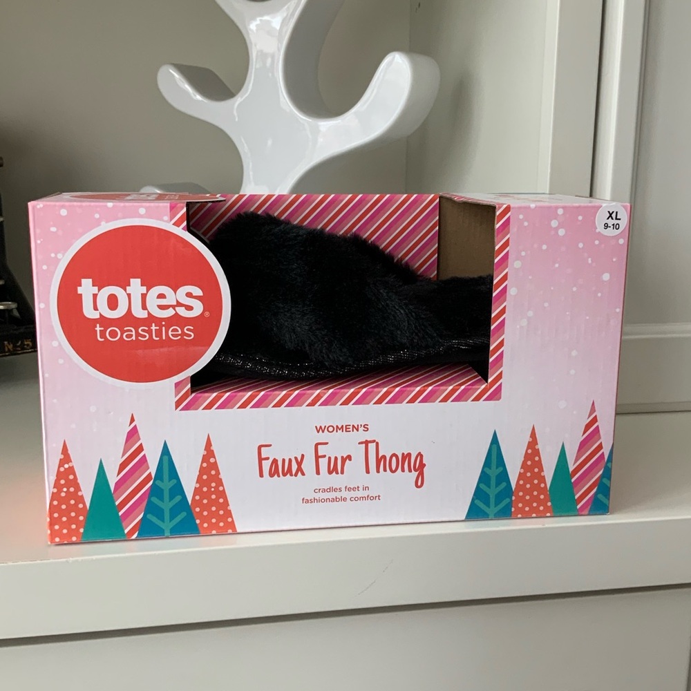 TOTES TOASTIES Faux Fur Slippers Women’s Black BRAND NEW Size 9-10